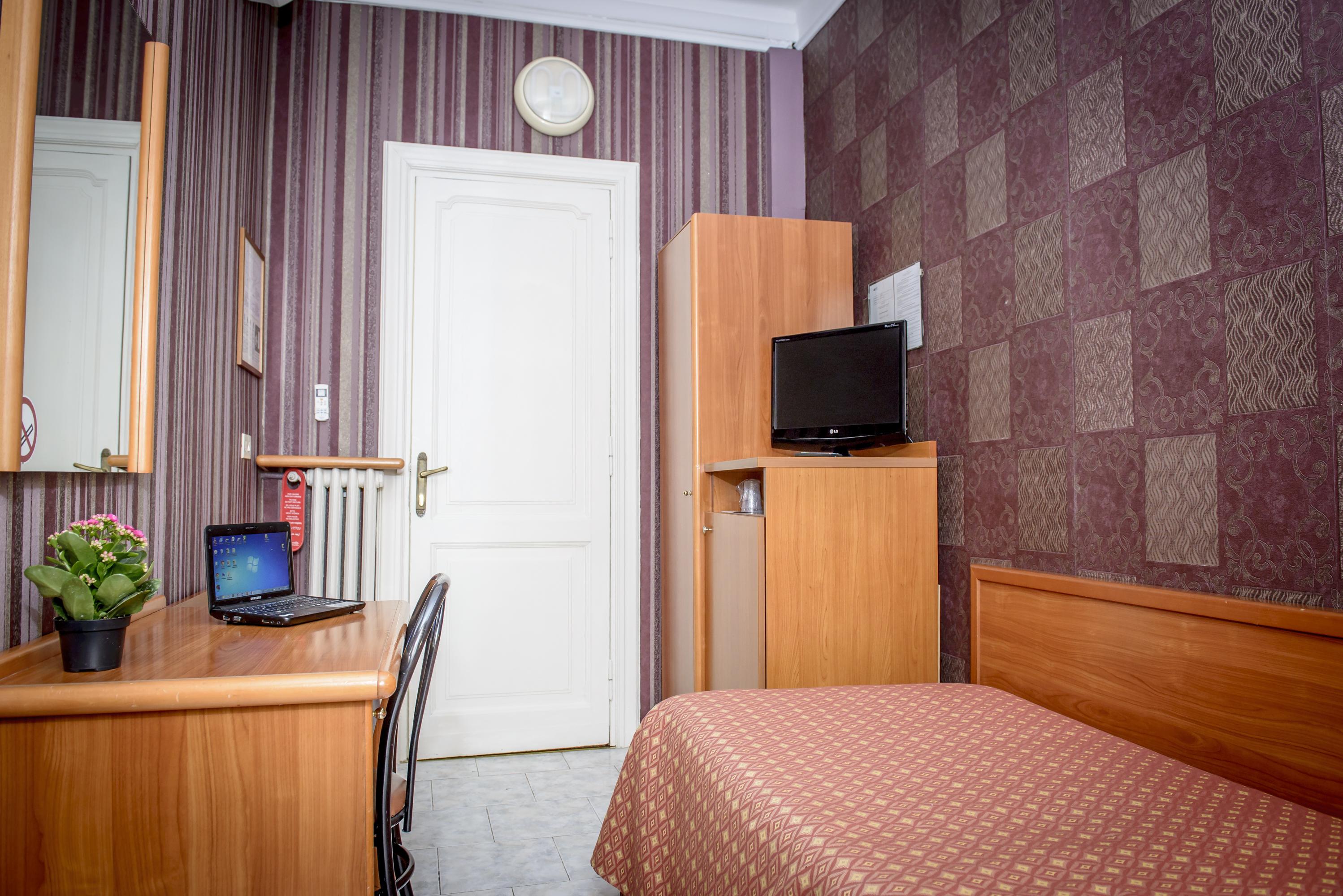 Hotel Emmaus Rome Exterior photo