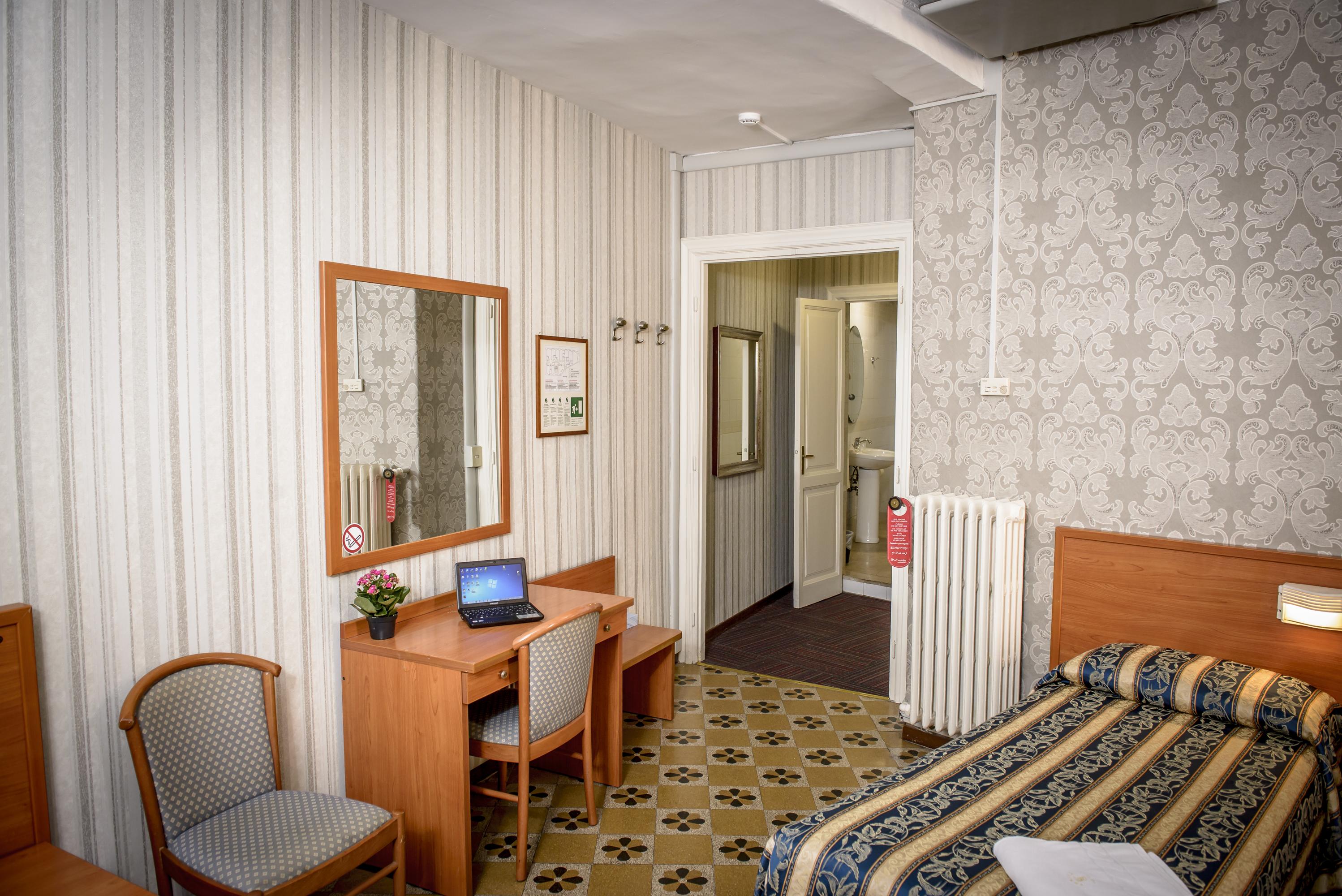 Hotel Emmaus Rome Exterior photo