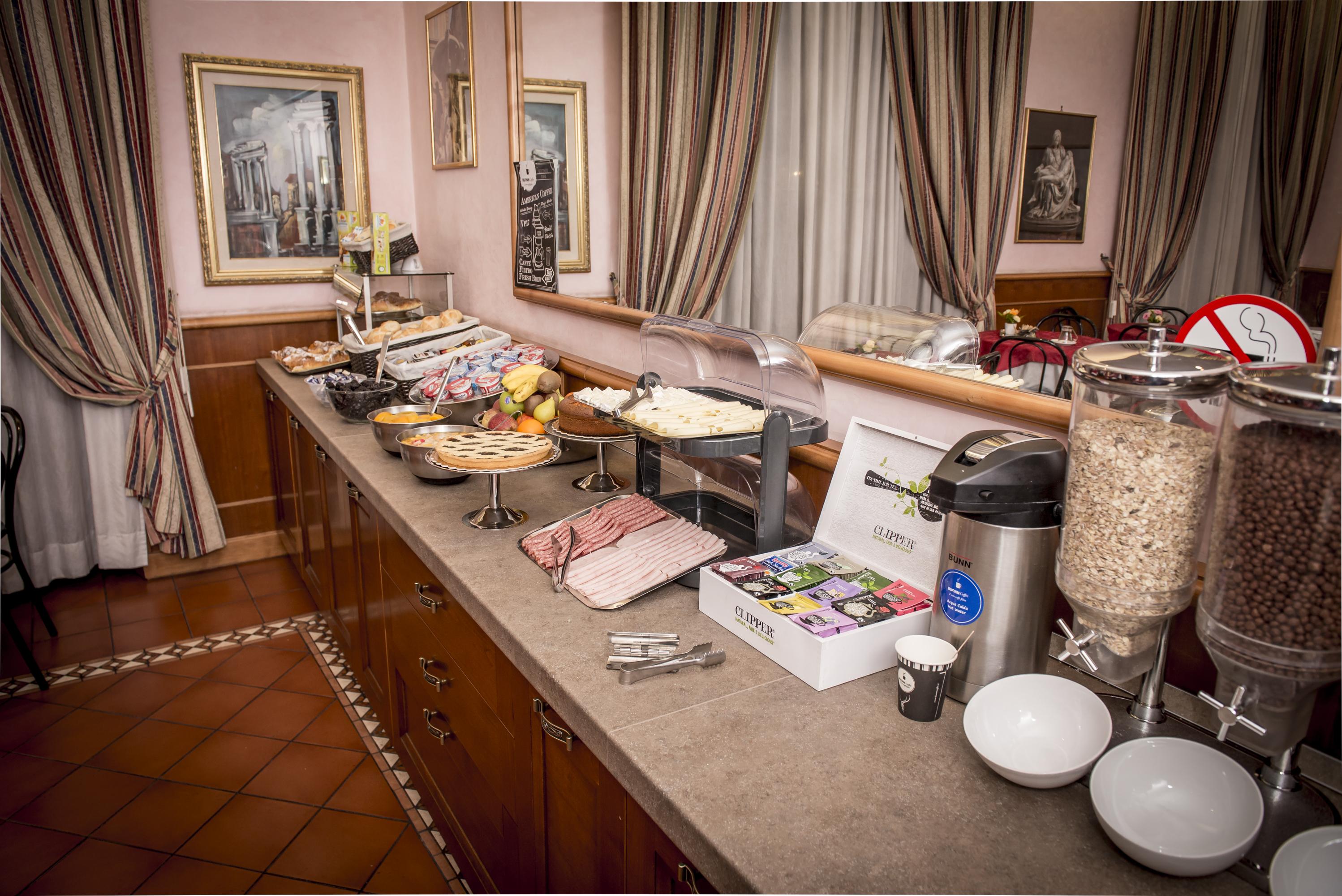 Hotel Emmaus Rome Exterior photo
