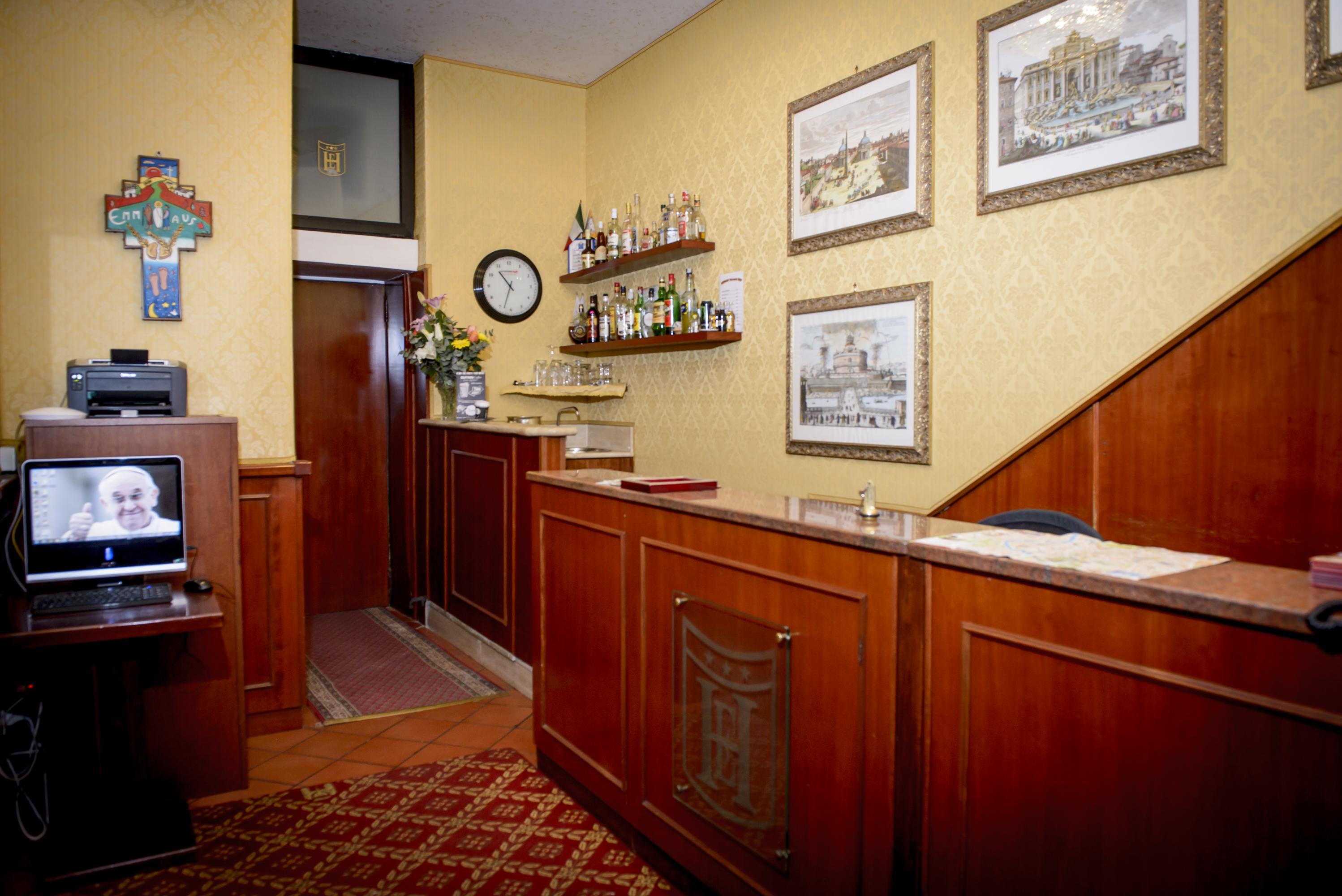 Hotel Emmaus Rome Exterior photo