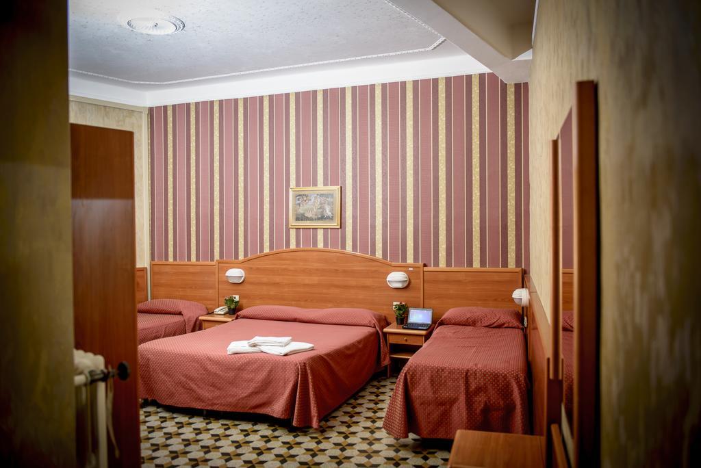 Hotel Emmaus Rome Exterior photo