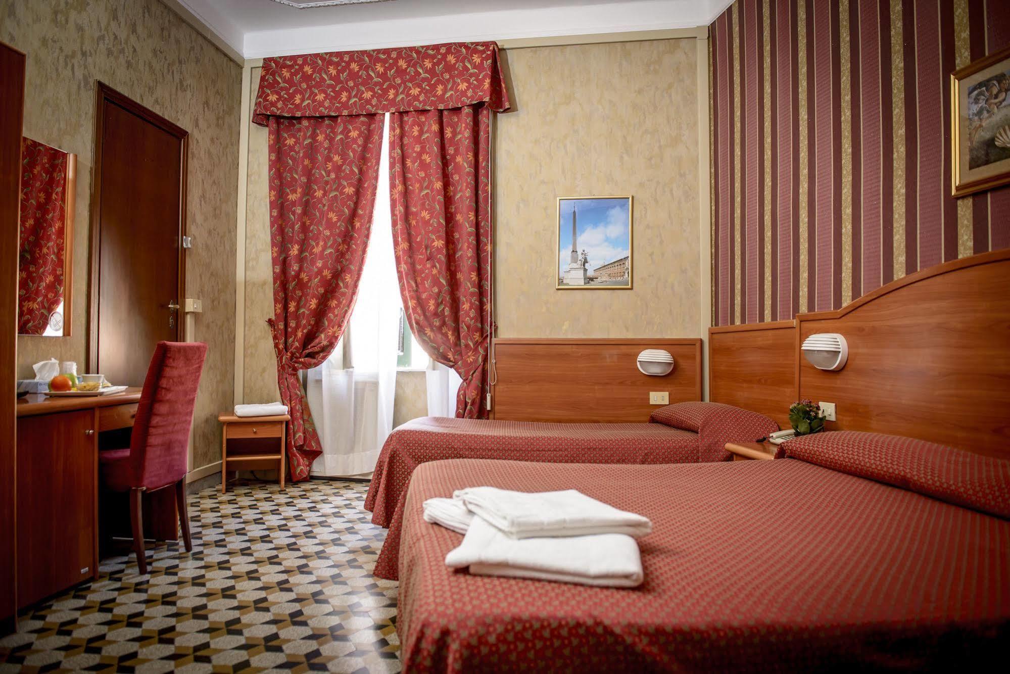 Hotel Emmaus Rome Exterior photo